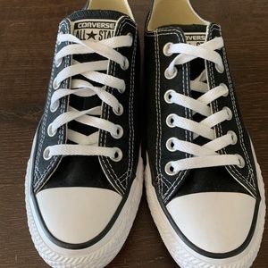 *Almost Brand New* Black Chuck Taylor All Star